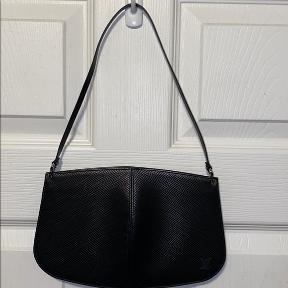 Louis Vuitton Black Epi Leather Pochette - Picture 8 of 8